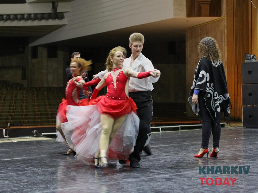 Как артисты ХНАТОБа готовятся к "Hello, musical". Фото: Сергей Козлов / KHARKIV Today