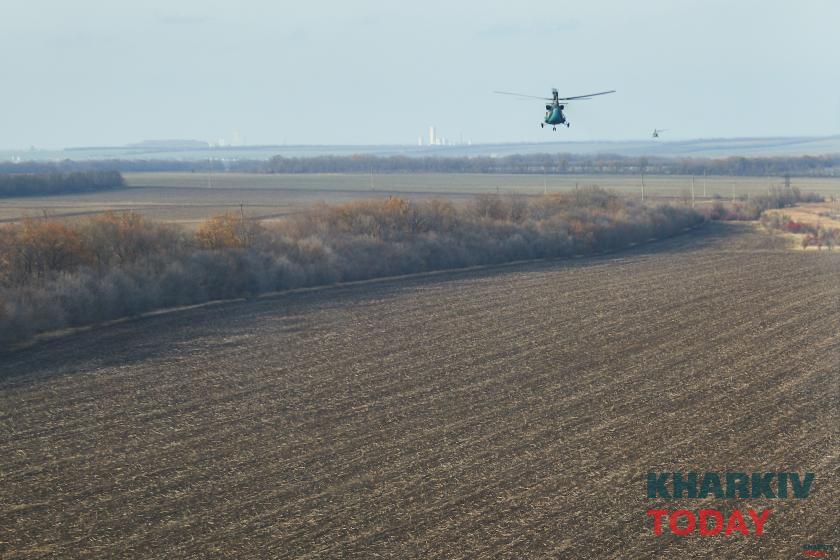 ООС, разведение войск, Донбасс, война, вертолет. Фото: Сергей Козлов / KHARKIV Today