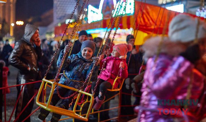 новый год, дети, площадь Свободы. Фото: KHARKIV Today/Сергей Козлов