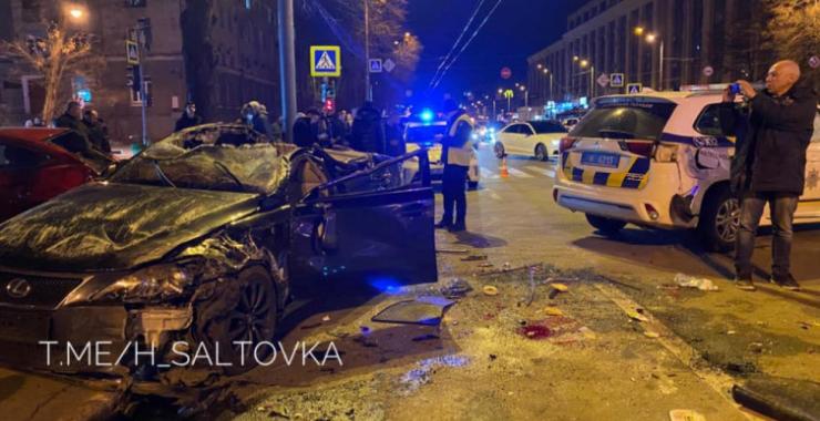 Masshtabnoe Dtp Na Prospekte Nauki V Harkove Pyat Chelovek Zabrala Skoraya
