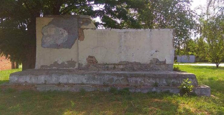 Пам'ятник більшовикам у Харківській області стане арт-об'єктом