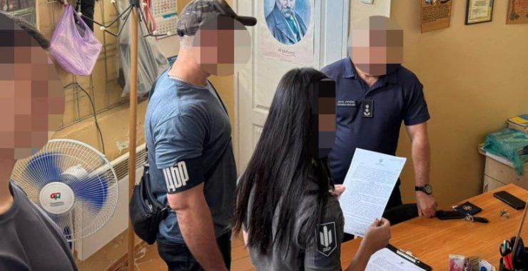 У Харкові затримали підполковника, у якого вдома знайшли справи військовозобов'язаних чоловіків