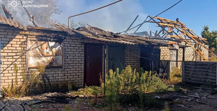 Окупанти завдали удару по прифронтовому селищу у Харківській області