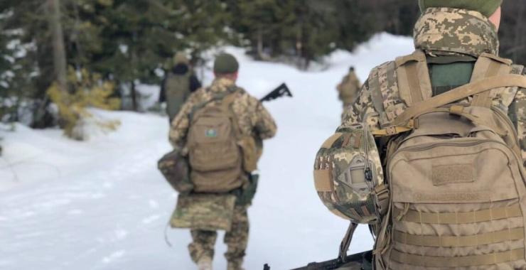 Харківські компанії залишили українську армію без грілок у люті морози