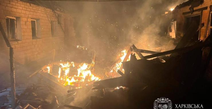 На Харківщині семеро постраждалих, пошкоджені підприємства та будинки внаслідок атак окупантів