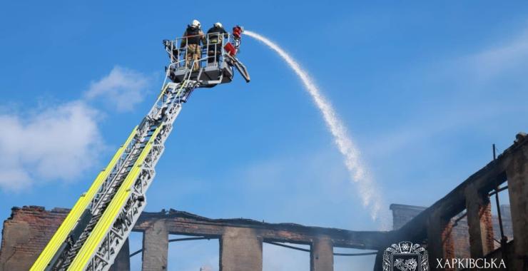 Уночі РФ атакувала рятувальників у Харкові касетним "Іскандером-М"
