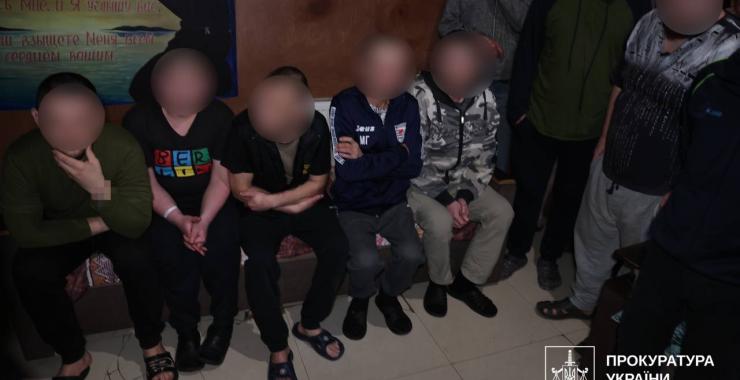 У Харкові людей утримували в рабстві під виглядом лікування