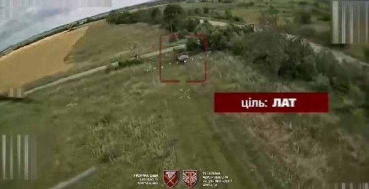 Десантники знищують російські мотоцикли та квадроцикли на Харківщині
