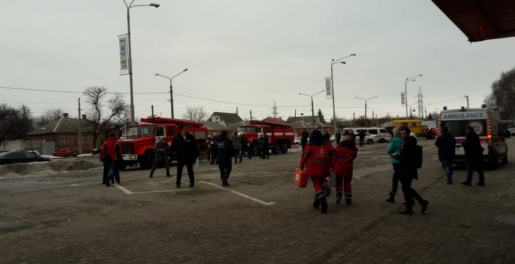 Спасатели провели учения во Французском бульваре. Фото KHARKIV Today.