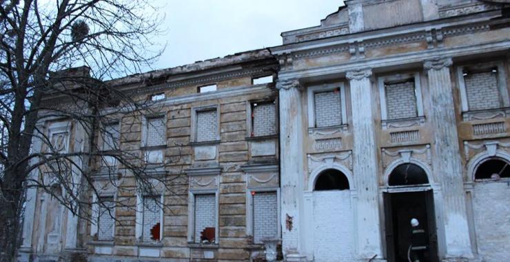 Пожар в усадьбе Шидловских в Старом Мерчике. Фото: Антон Бондарев / FacebookПожар в усадьбе Шидловских в Старом Мерчике. Фото: Антон Бондарев / Facebook