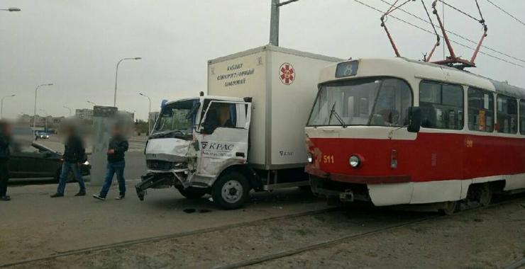 В Харькове трамвай попал в ДТП. Фото: Патрульная полиция Харькова