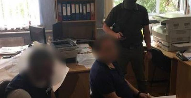 В Харькове начальника отдела госрегистрации поймали на взятке.