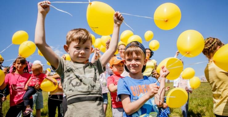 В Украине - День защиты детей. Фото: fdu.org.ua