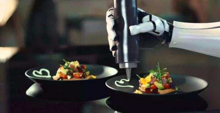 В американском ресторане вместо поваров готовят роботы. Фото: joinfo.ua