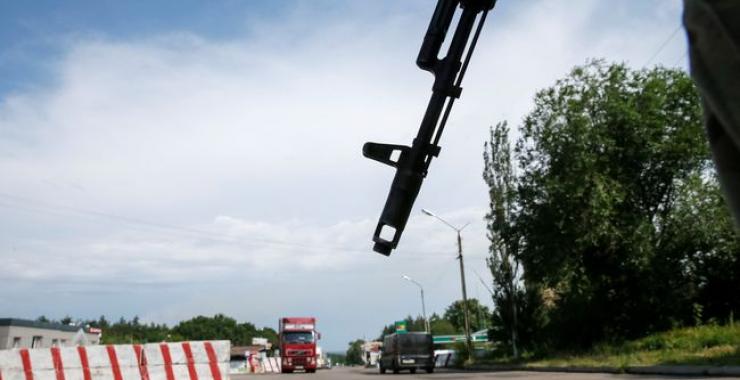 Но Донбассе открыли пропуск через КПВВ "Майорск". Фото: ГПСУ