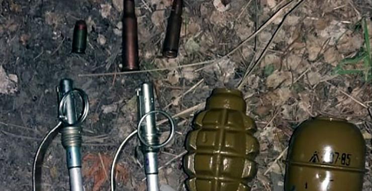 В Харькове возле жилого дома нашли гранаты. Фото: ГУ НП в Харьковской области