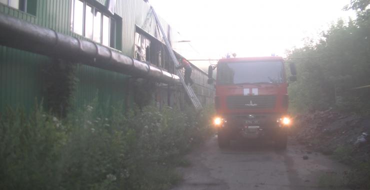 На предприятии в Харьковской области произошел пожар. Фото: ГСЧС