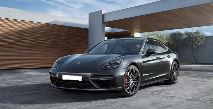 Муж бухгалтера сельсовета в Харьковской области купил Porsche Panamera. Фото: RIA.com