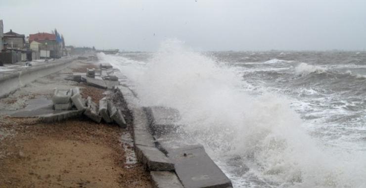 На берегу Азовского моря спасли семью из Харькова. Фото: brd24.com