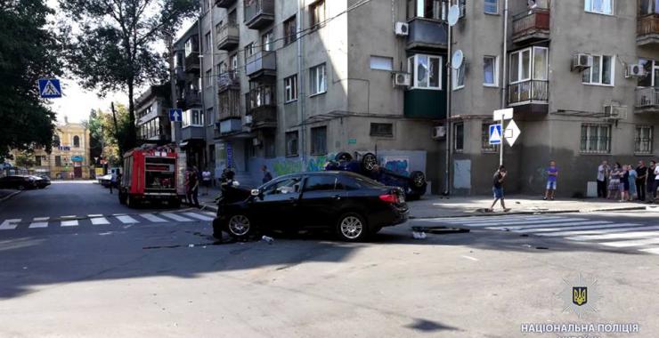 В выходные в Харьковской области в ДТП погибли 2 человека. Фото: ГУ НП в Харьковской области