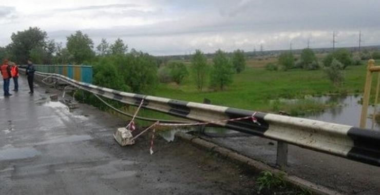 Мост в Змиеве не отремонтируют из-за неудачных торгов.