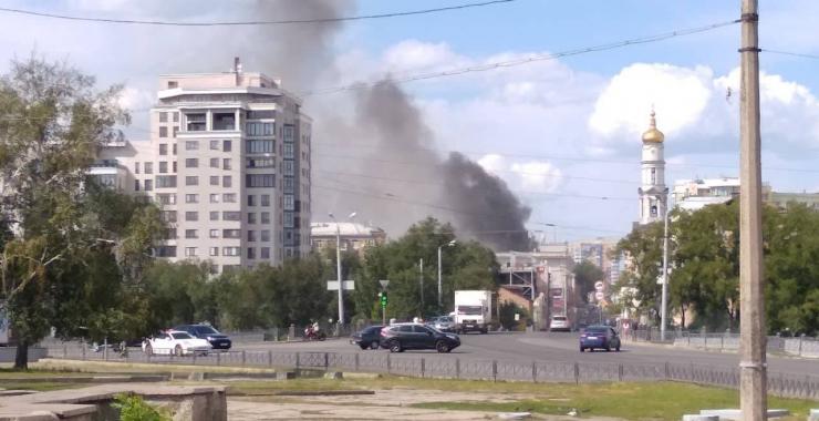 В Харькове загорелась УИПА. Фото: соцсети