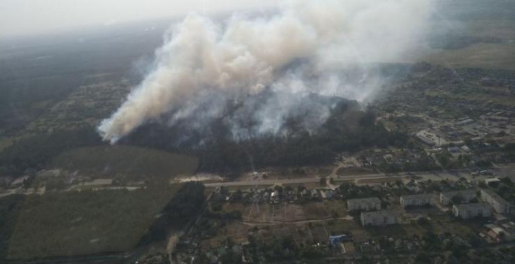 Пожар в Красноградском районе тушили почти двое суток.