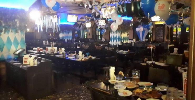 Из ресторана эвакуировали 750 человек.