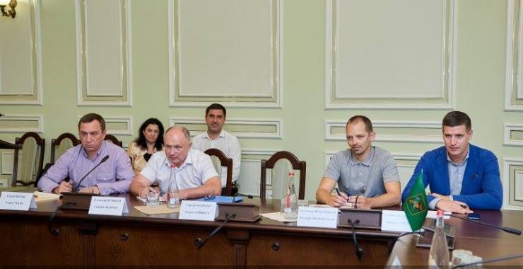 На потенциального кандидата в советники Кернеса открыто несколько уголовных производств