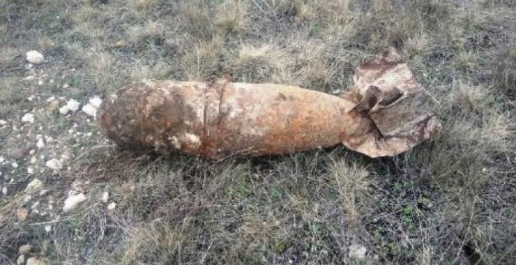 В Харьковской области обнаружили зажигательную авиабомбу.
