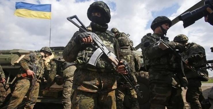 Сутки на Донбассе боевики обстреливают позиции украинских военных из запрещенного вооружения. Фото: ООС