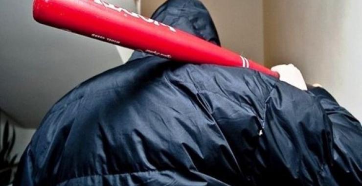 Избили битой и ограбили суд вынес приговор рецидивистам, напавшим на парня. Фото: соцсети