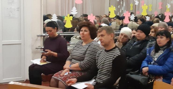 Георгий Кашлаков справа) стал временно исполняющим обязанности главы администрации Холодногорского района. Фото: соцсети