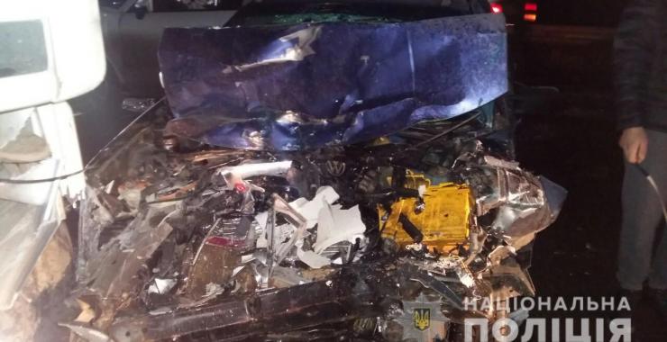 В тройном ДТП водитель получил тяжелые травмы. Фото: ГУ НП в Харьковской области