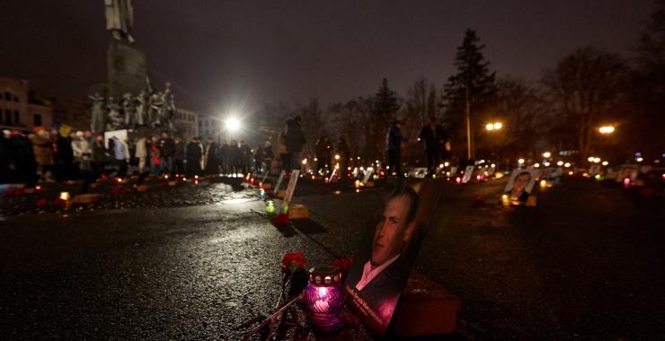 Харьковчане вышли к Шевченко в 5-ю годовщину 20 февраля. Фото: Сергей Козлов/KHARKIV Today