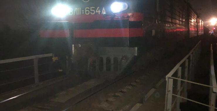 В Харьковском районе грузовой поезд сбил мужчину. Фото: ГУ НП в Харьковской области