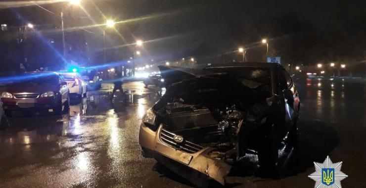 На Московском проспекте столкнулись два автомобиля. Фото: Патрульная полиция в Харьковской области