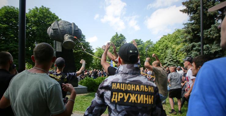 Памятник Жукову снесли 2 июня 2019 года. Фото: Сергей Козлов/KHARKIV Today