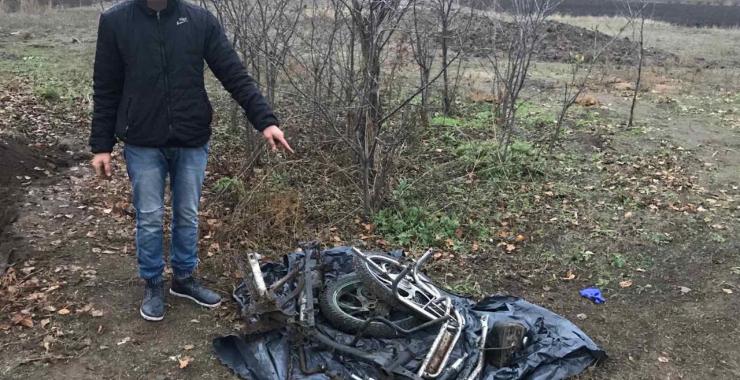 украл мотоцикл. Фото: ГУНП в Харьковской области