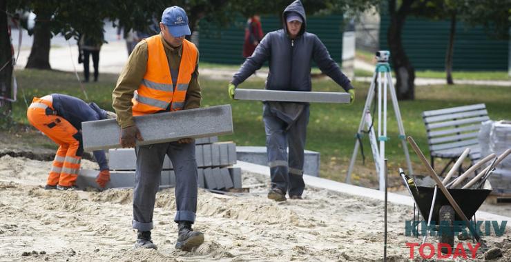 На Харківщині вирішили витратити на ремонт парковок три мільйони гривень