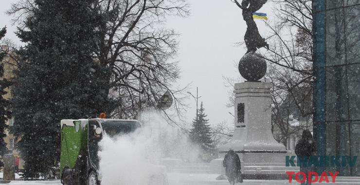 В Харькове выпал снег