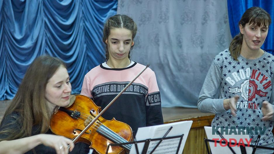 МАСО "Слобожанский" в детском доме-интернате в Богодухове. Фото: Сергей Козлов / KHARKIV Today МАСО "Слобожанский" в детском доме-интернате в Богодухове. Фото: Сергей Козлов / KHARKIV Today