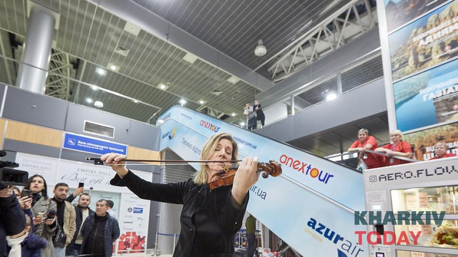 "Красная скрипка" Страдивари в Харькове. Фото: Сергей Козлов / KHARKIV Today