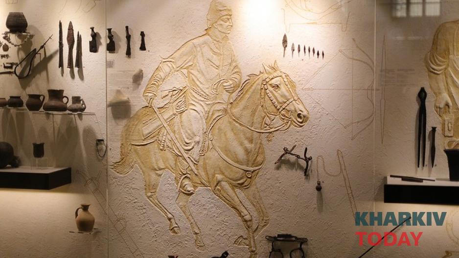 В ХНУ им. В. Н. Каразина открылась выставка "Итоги полевых археологических исследований 2019 года". Фото: KHARKIV Today/Сергей Козлов 