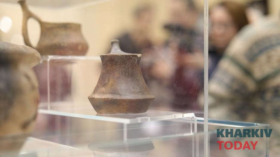 В ХНУ им. В. Н. Каразина открылась выставка "Итоги полевых археологических исследований 2019 года". Фото: KHARKIV Today/Сергей Козлов 