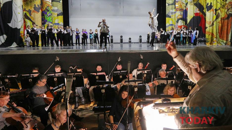 Как артисты ХНАТОБа готовятся к "Hello, musical". Фото: Сергей Козлов / KHARKIV Today