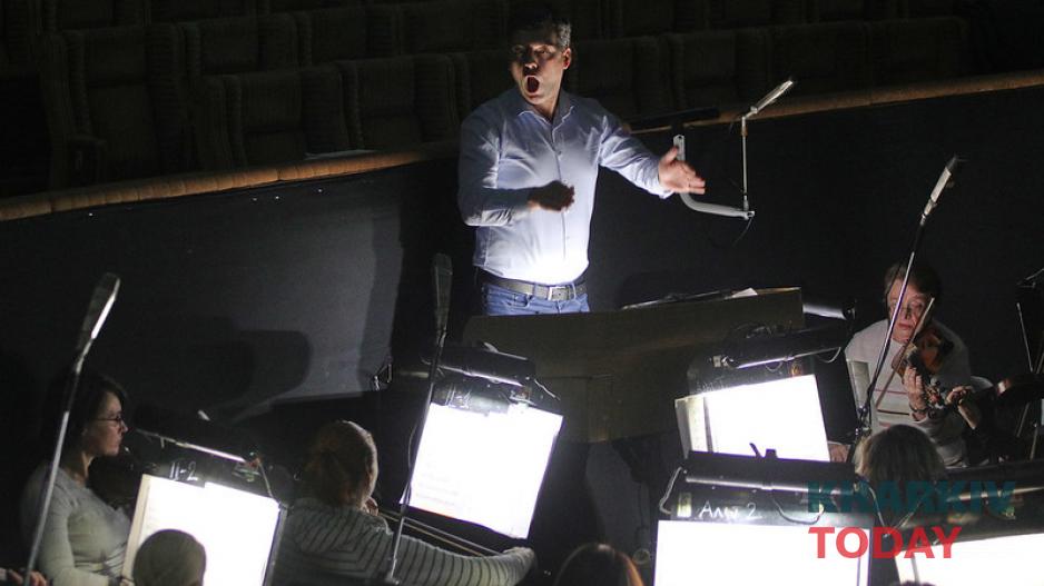 Как артисты ХНАТОБа готовятся к "Hello, musical". Фото: Сергей Козлов / KHARKIV Today
