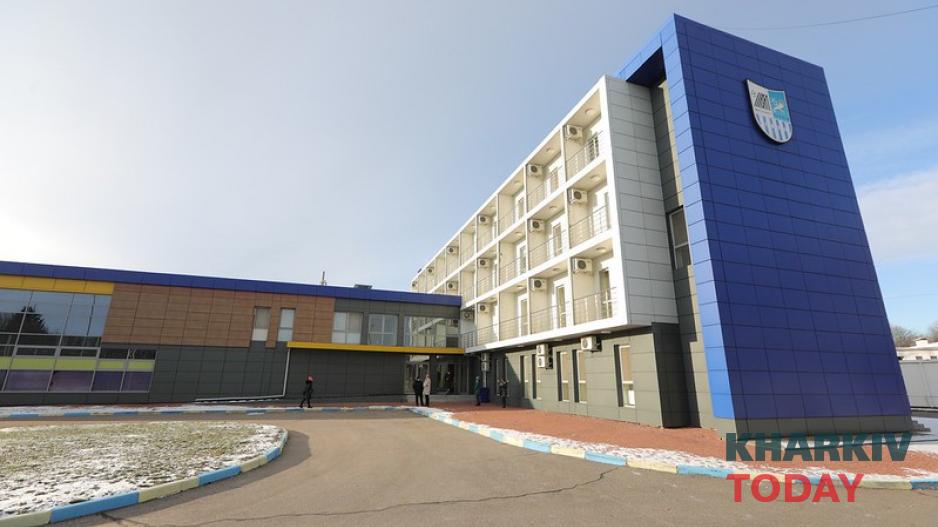 Курченко оставил помещения базы "Металлиста" в разрушенном состоянии. Фото: KHARKIV Today/Сергей Козлов