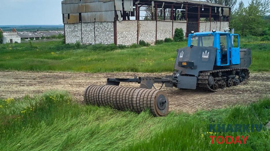 трактор-розміновувач 1