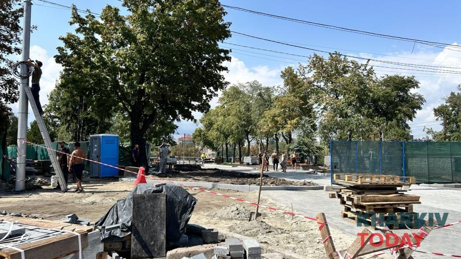 Пам'ятник марнотратству. Як і навіщо в Харкові з'явилося штучне багаття в історичному центрі